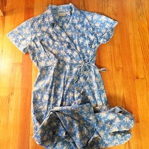 🆕listing! Vintage Liz Claiborne Chambray Dress