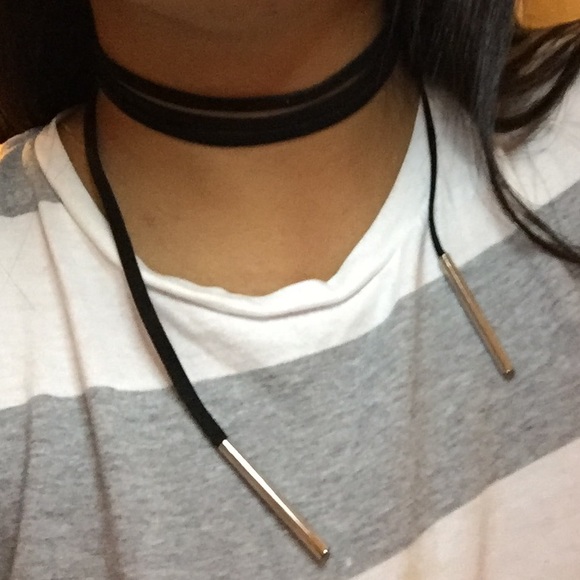 Black leather choker