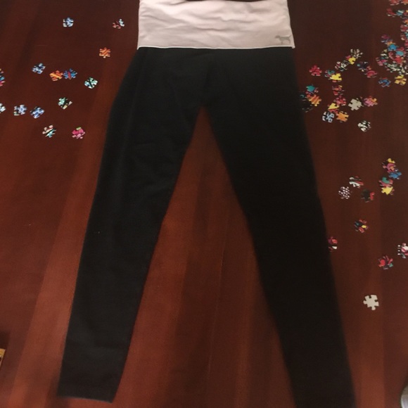 Victoria's Secret yoga pants