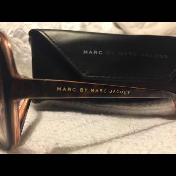 Marc by Marc Jacobs Sunglasses - Picture 2 of 4