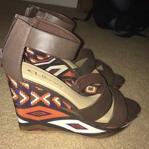 Chinese Laundry wedges