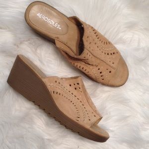 Aerosoles tan leather shoes