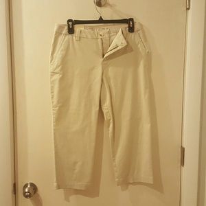 Sonoma khaki capris size 4