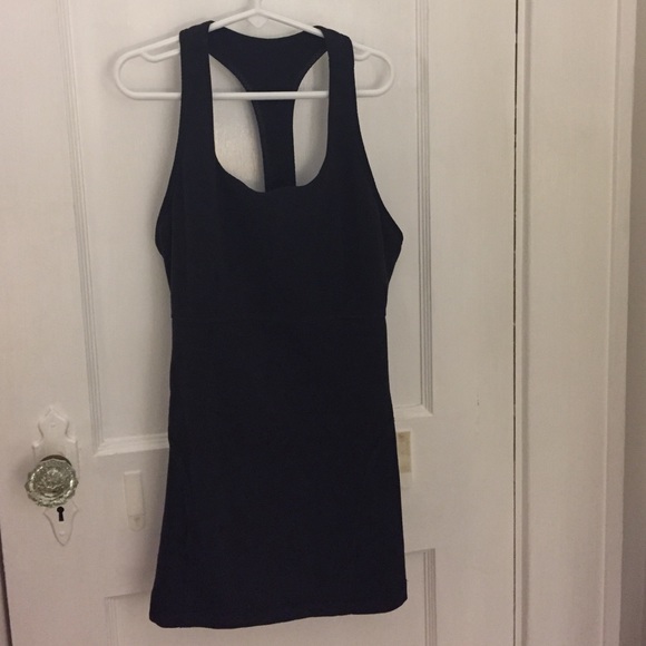 Black racer back lululemon tank.