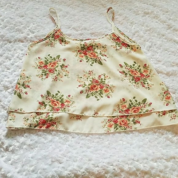 Crop Top - Picture 2 of 3