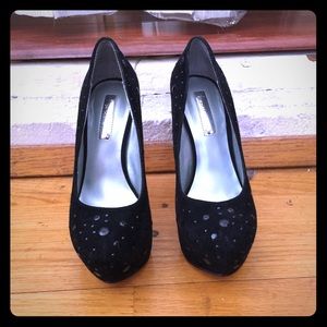 Halston studded black suede platform round pumps