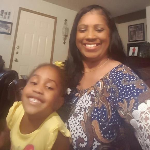 Meet your Posher, Regina