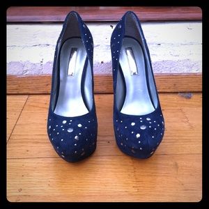 Halston studded navy suede platform round pumps