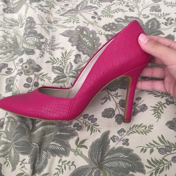 aldo pink heels