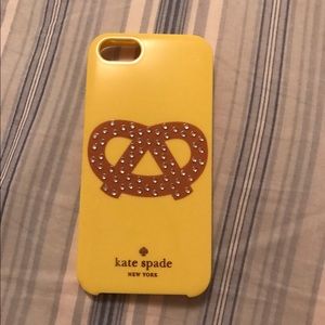 Kate Spade pretzel iPhone 5/5s case.