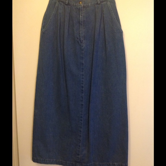 ⚡️❤️Fall Denim Skirt PRICE DROP⚡️❤️