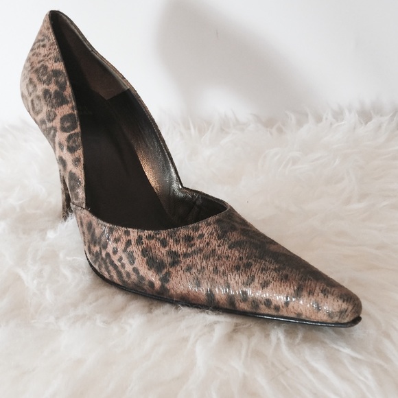 Stuart Weitzman Shoes - Stuart Weitzman Cheetah Print Heels