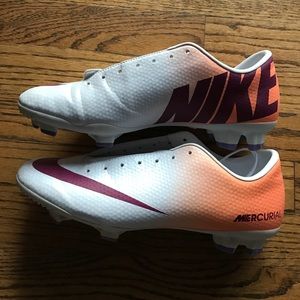 Nike Women's Mercurial Victory IV FG Soccer Cleats