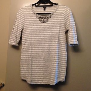 Jeweled neckline t-shirt