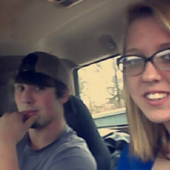 Meet your Posher, Devyn