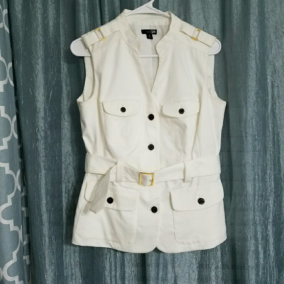 East 5th brand shirt sleeve blouse