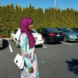 Meet your Posher, Ilhan