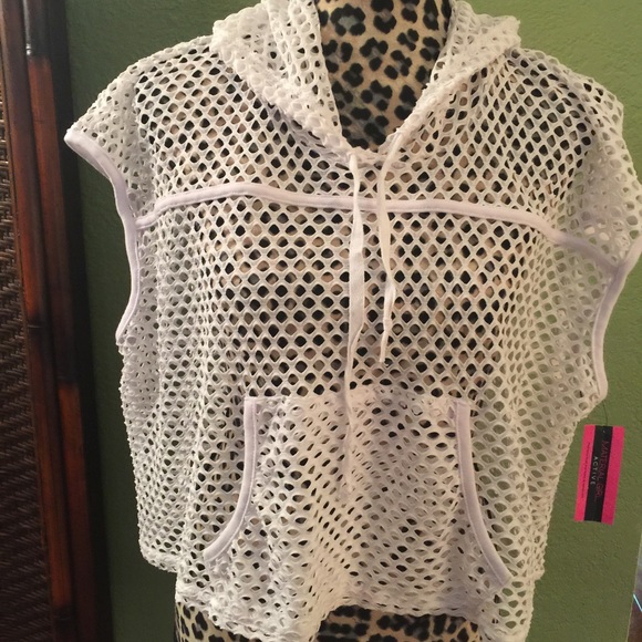 Material Girl Active Wear Top