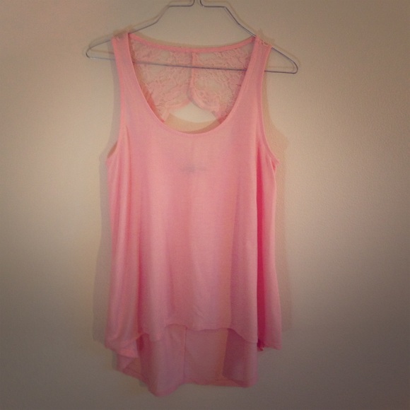 Light pink lace back sleeveless top - Picture 1 of 4