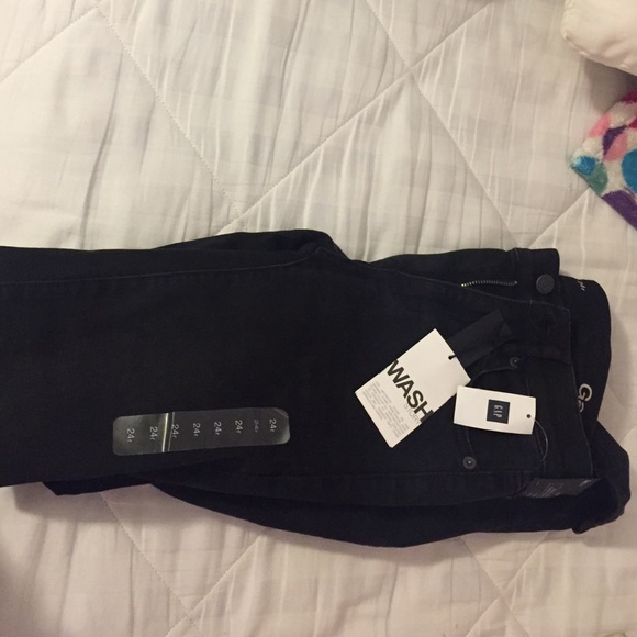 Gap brand new skinny jeans!