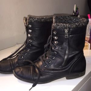 Steve Madden Combat Boots (alibii)