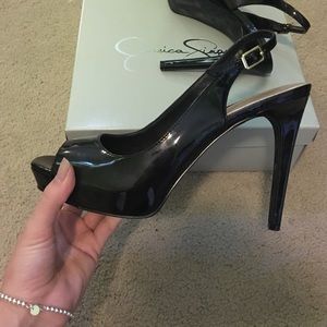 jessica Simpson black heels