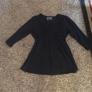 Black maternity shirt size large