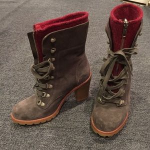 Authentic Ugg boots.