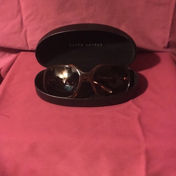 ⭐️Ralph Lauren sunglasses main image 3