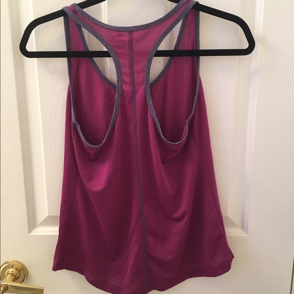 SOLD!! | Workout Tank - Picture 2 of 4