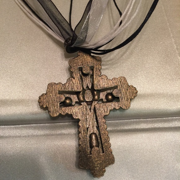 Vintage Cross Necklace - Picture 2 of 4