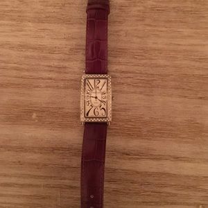 Red leather quartz watch !