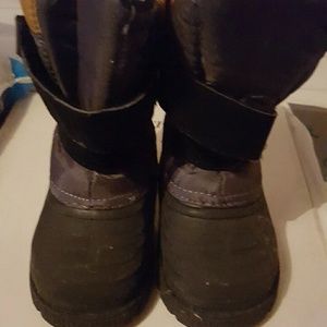 Baby snow boots