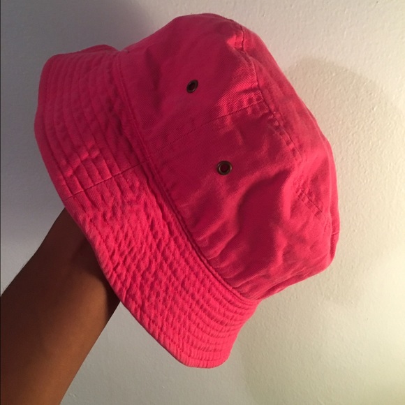 Pink wide brimmed bucket hat