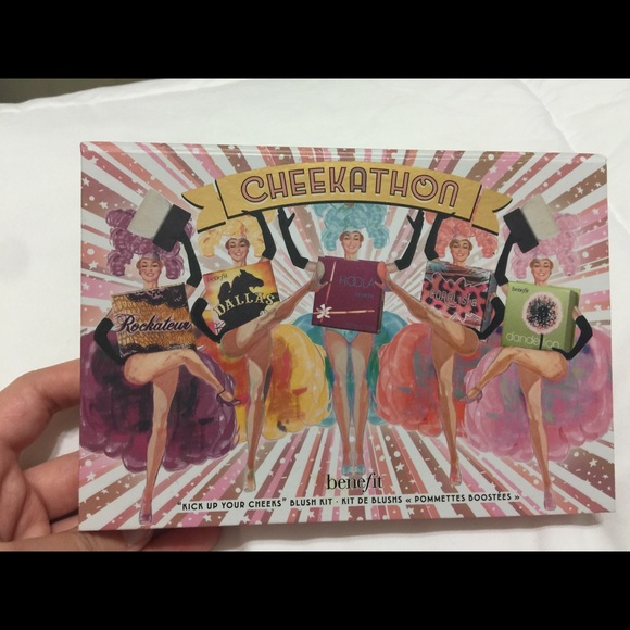 Benefit Cheek-a-Thon palette