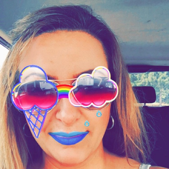 Meet your Posher, Kelly - Picture 2 of 8