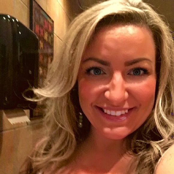 Meet your Posher, Kelly - Picture 4 of 8