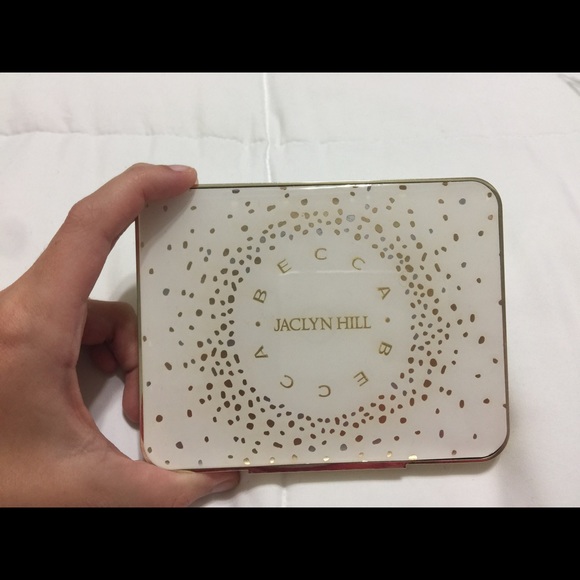 Becca x Jaclyn Hill face palette