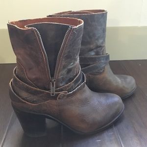 Corral boots