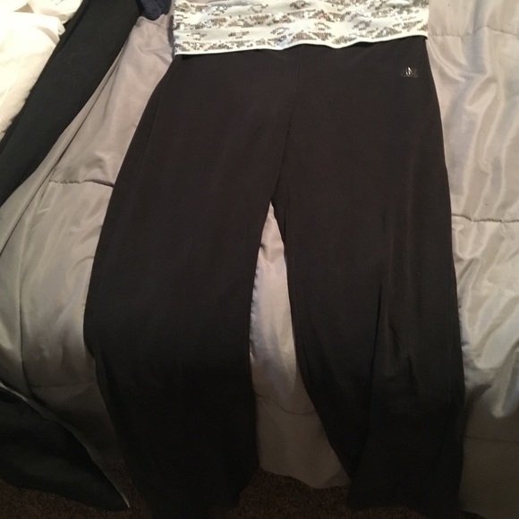 Pink Yoga Pants - Picture 1 of 3