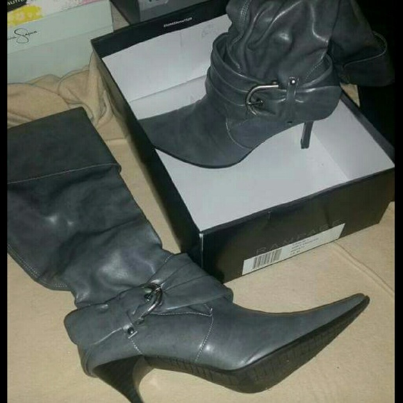 Heeled boots - Picture 1 of 1