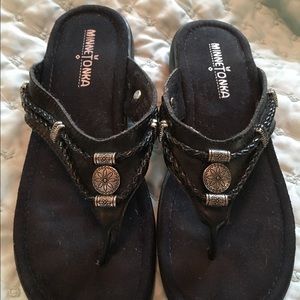 Black MinneTonka sandals