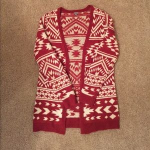 Women's large cardigan. Red and white Aztec print.