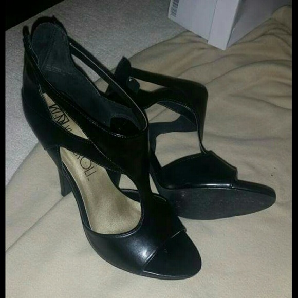 Black heels - Picture 1 of 1