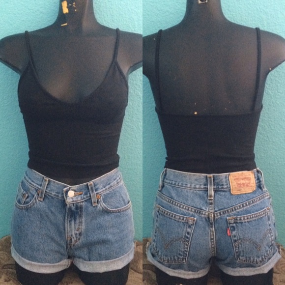 SOLD 💖 Cute Levis high waisted shorts - Picture 4 of 4