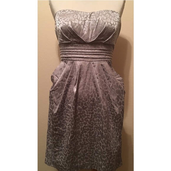 Party Dress light Gray. - Picture 1 of 4