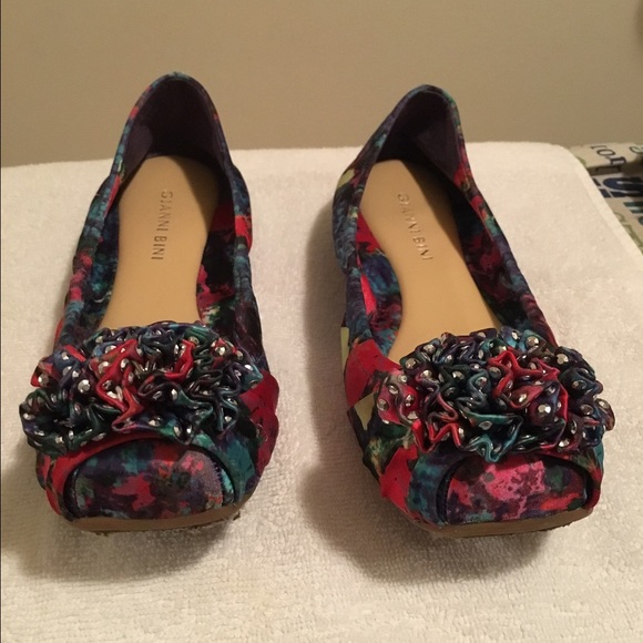 Gianni Bini Flats