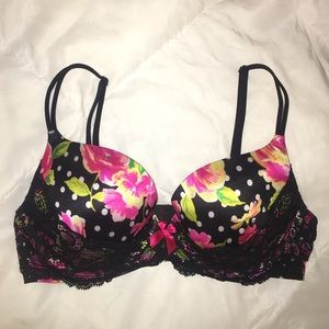 Victoria's Secret Very Sexy Push-Up Bra