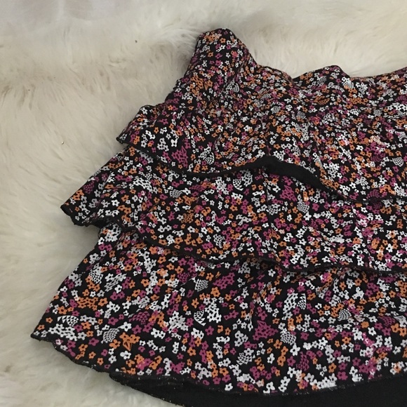 Volcom Ruffle Skirt🎉