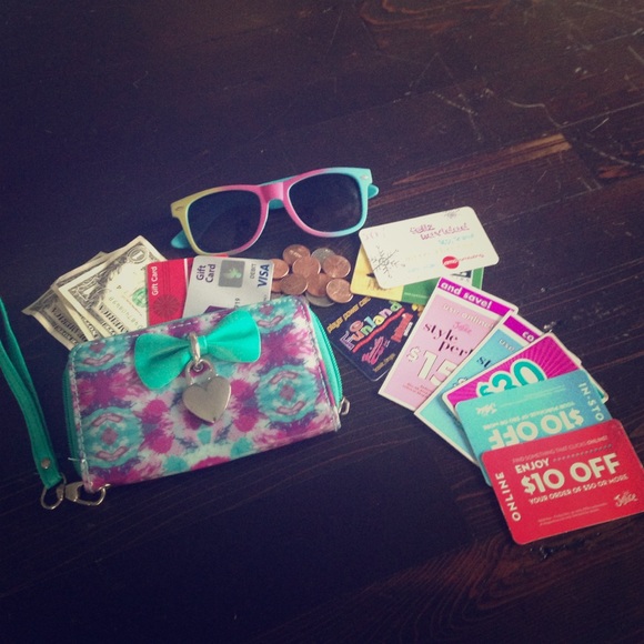 A very cute wallet with some style
